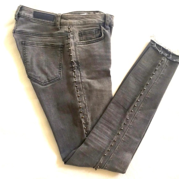 ZARA High-Rise Slim Fit Jeans - Edgy & Stylish! - Picture 3 of 16